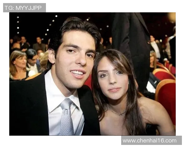 与足球明星的浪漫爱情故事我与他的心跳交织在绿茵场上