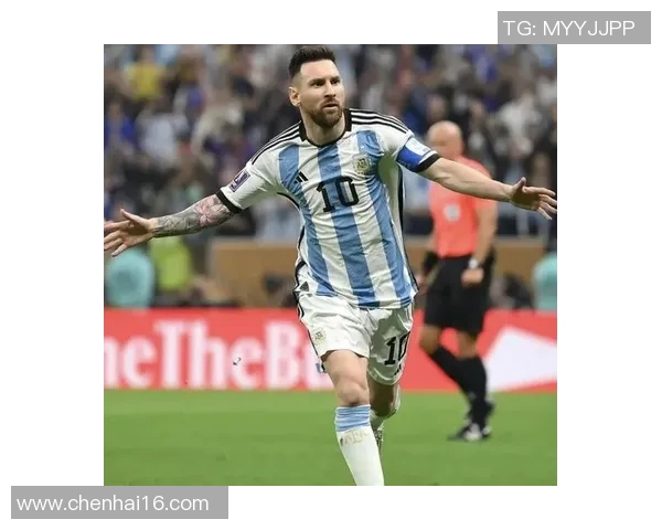 梅西如何凭借天赋与努力成为全球足球明星的传奇故事