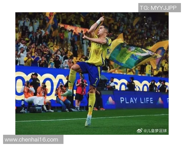 足球明星进球精彩瞬间汇聚全景展示球场传奇与激情时刻