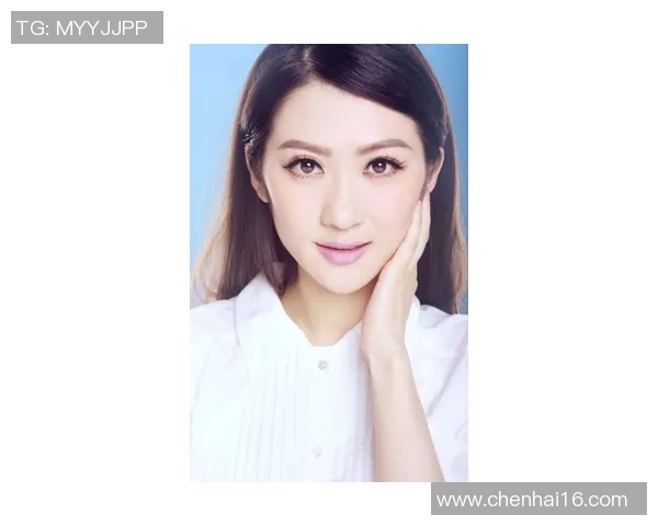 足球明星全背狮子纹身揭秘展现力量与荣耀的艺术之旅