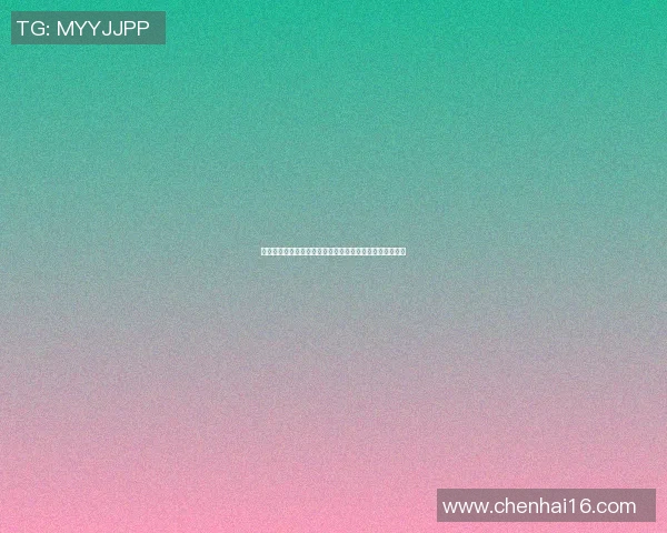 篮球明星因身高过人频频撞上门框引发球迷热议与幽默反应